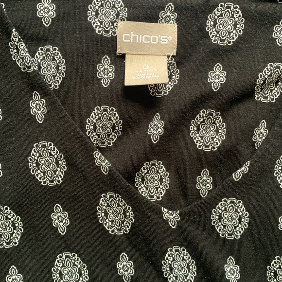 Chico’s black pattern top Women’s size 0 - Picture 3 of 5